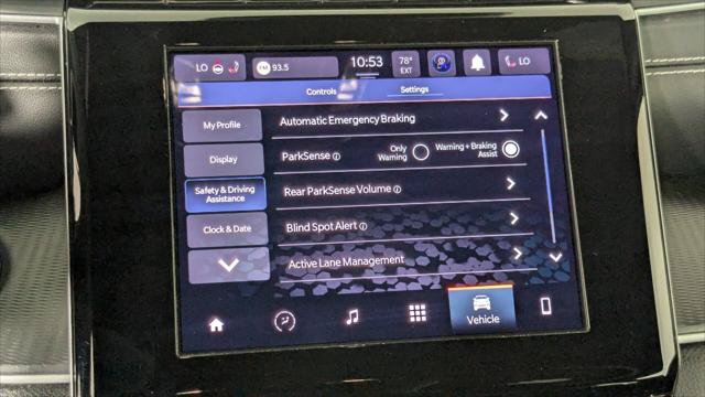 Used 2024 Jeep Grand Cherokee Altitude RWD image 29