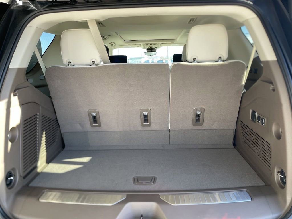 New 2024 GMC Yukon Denali w/ Denali Reserve Package image 34