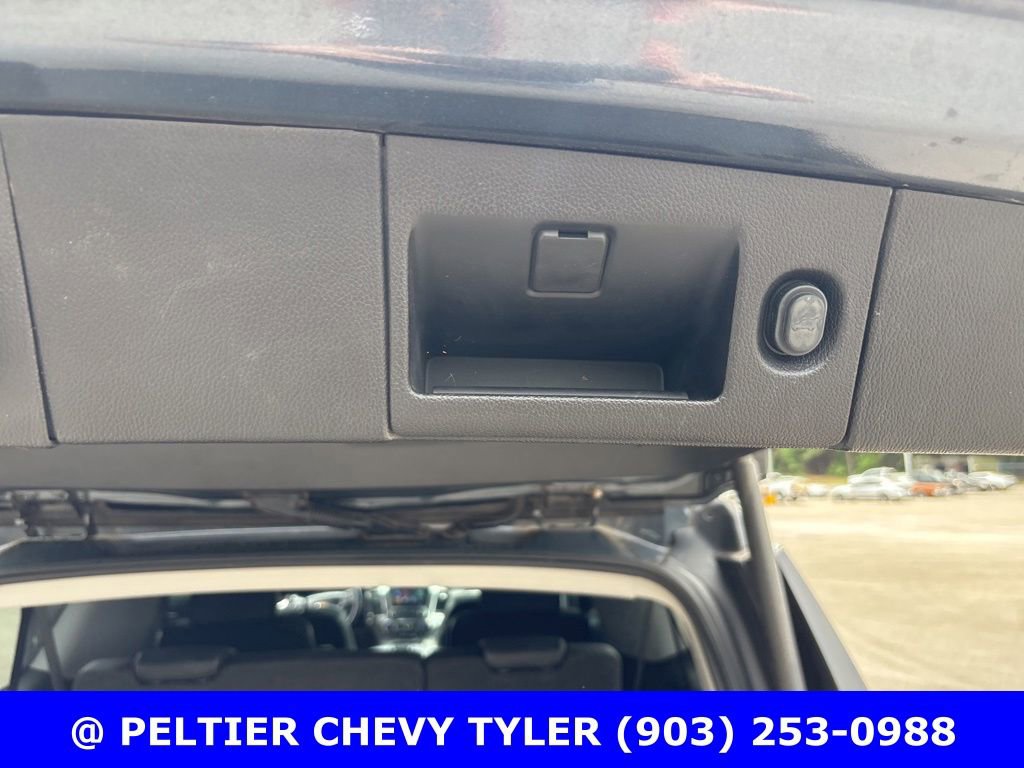 Used 2019 Chevrolet Suburban LT w/ RST Edition RWD image 23