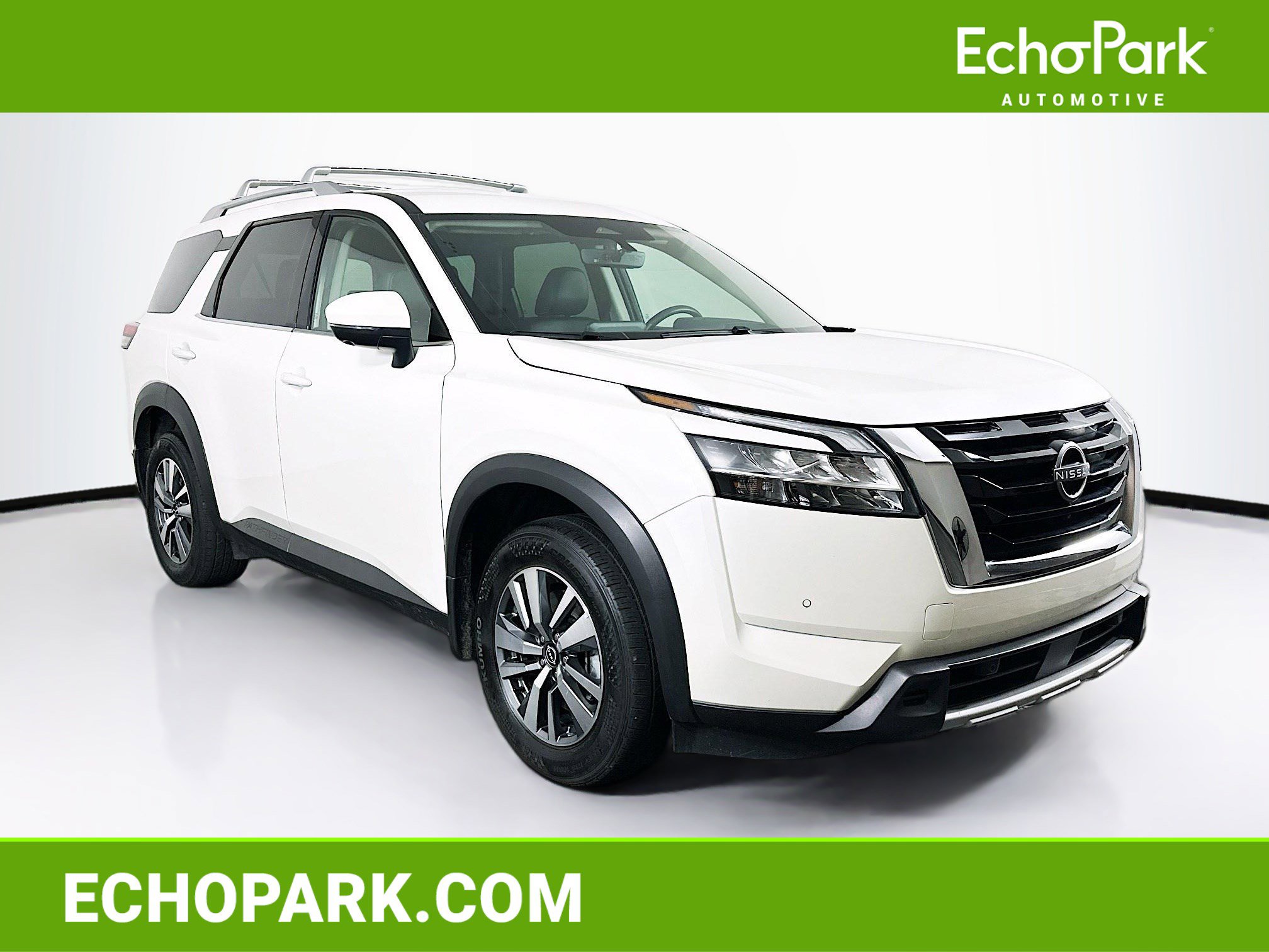 Used 2024 Nissan Pathfinder SL