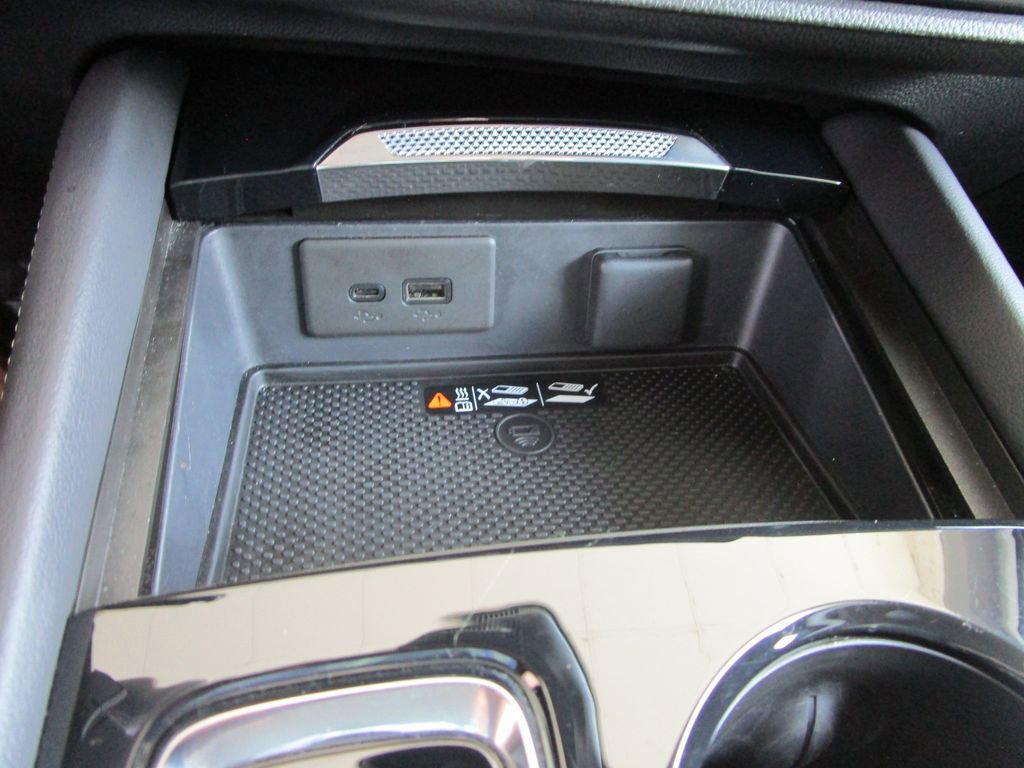 Used 2025 Buick Envision Preferred AWD/4WD image 35