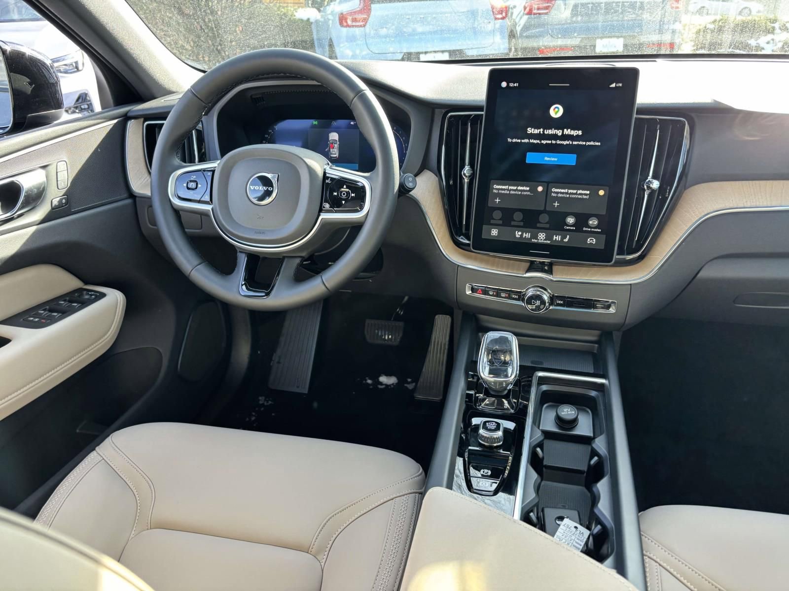 New 2026 Volvo XC60 B5 Plus w/ Protection Package Premier AWD/4WD image 28