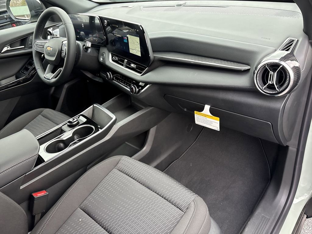 New 2026 Chevrolet Equinox LT image 30