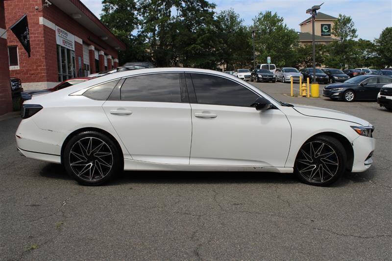 Used 2019 Honda Accord Sport image 6