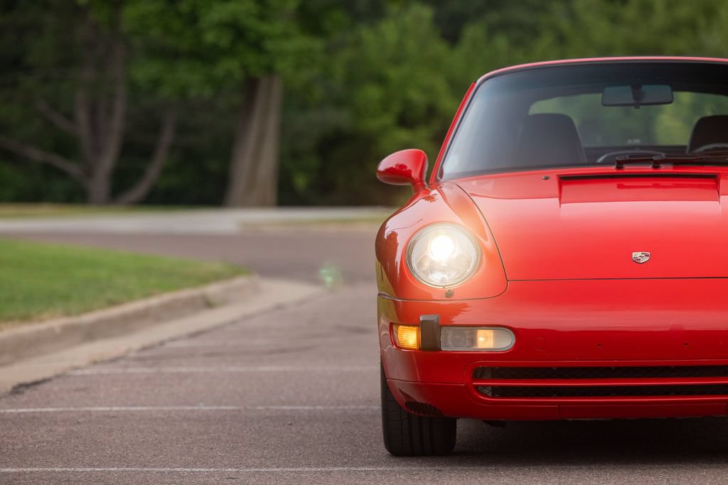Used 1995 Porsche 911 Carrera RWD image 14