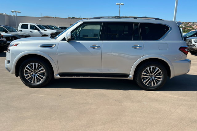 Used 2023 Nissan Armada SL w/ Captain's Chairs Package AWD/4WD image 2