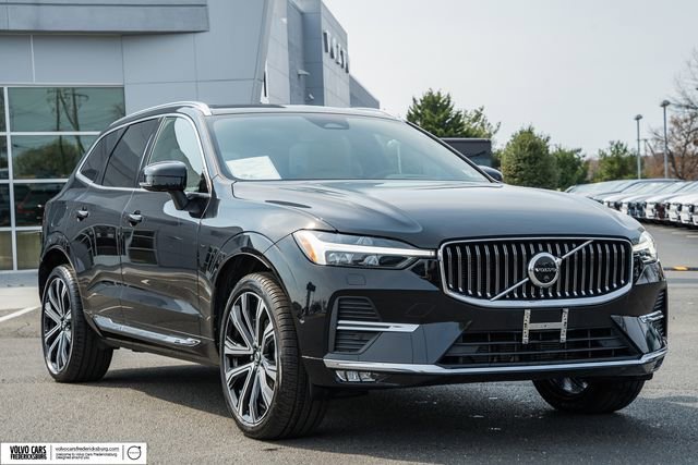 Used 2023 Volvo XC60 B5 Ultimate w/ Climate Package