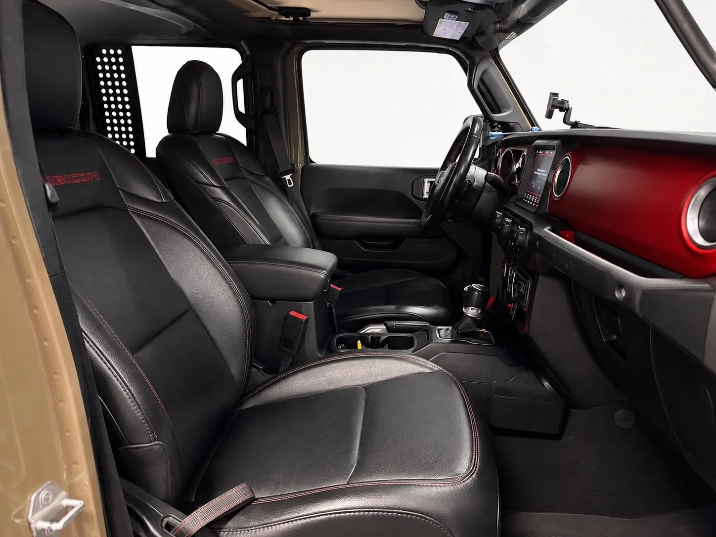 Used 2020 Jeep Gladiator Rubicon AWD/4WD image 25