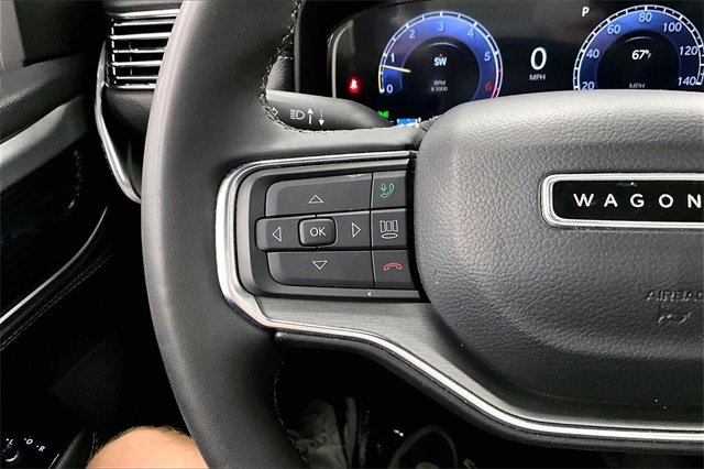 Used 2024 Jeep Wagoneer Series II image 23