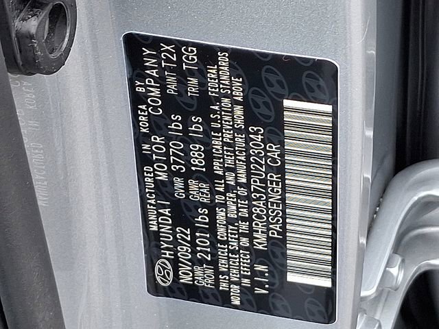 Used 2023 Hyundai Venue SEL image 26