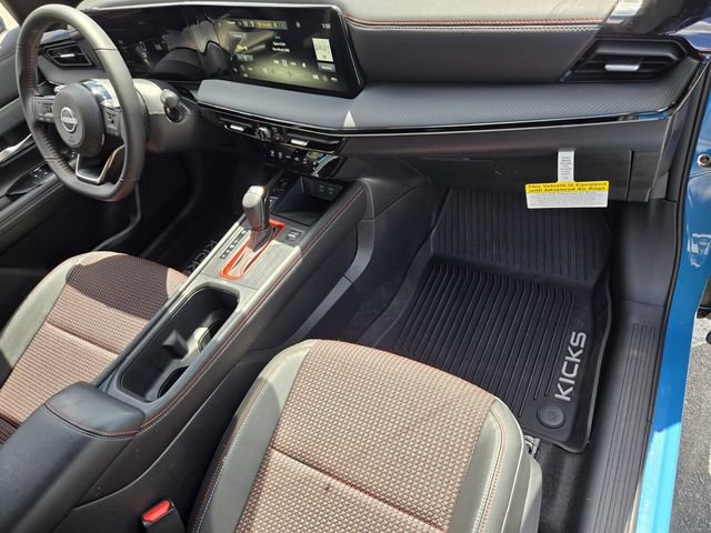 Used 2025 Nissan Kicks SR image 18