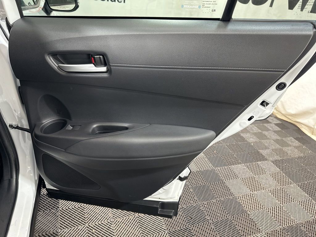 Used 2023 Toyota Corolla Cross XLE w/ Convenience Package FWD image 14