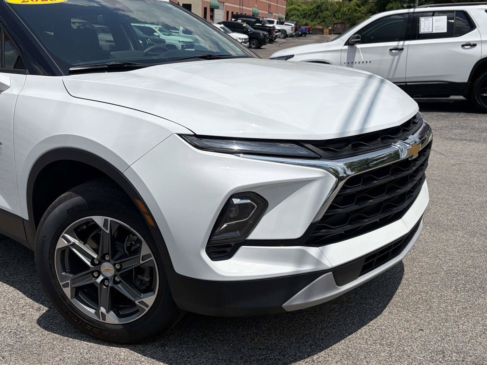 Used 2025 Chevrolet Blazer LT FWD image 26