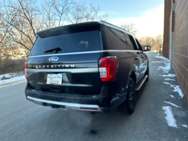 Used 2023 Ford Expedition Max XLT image 8