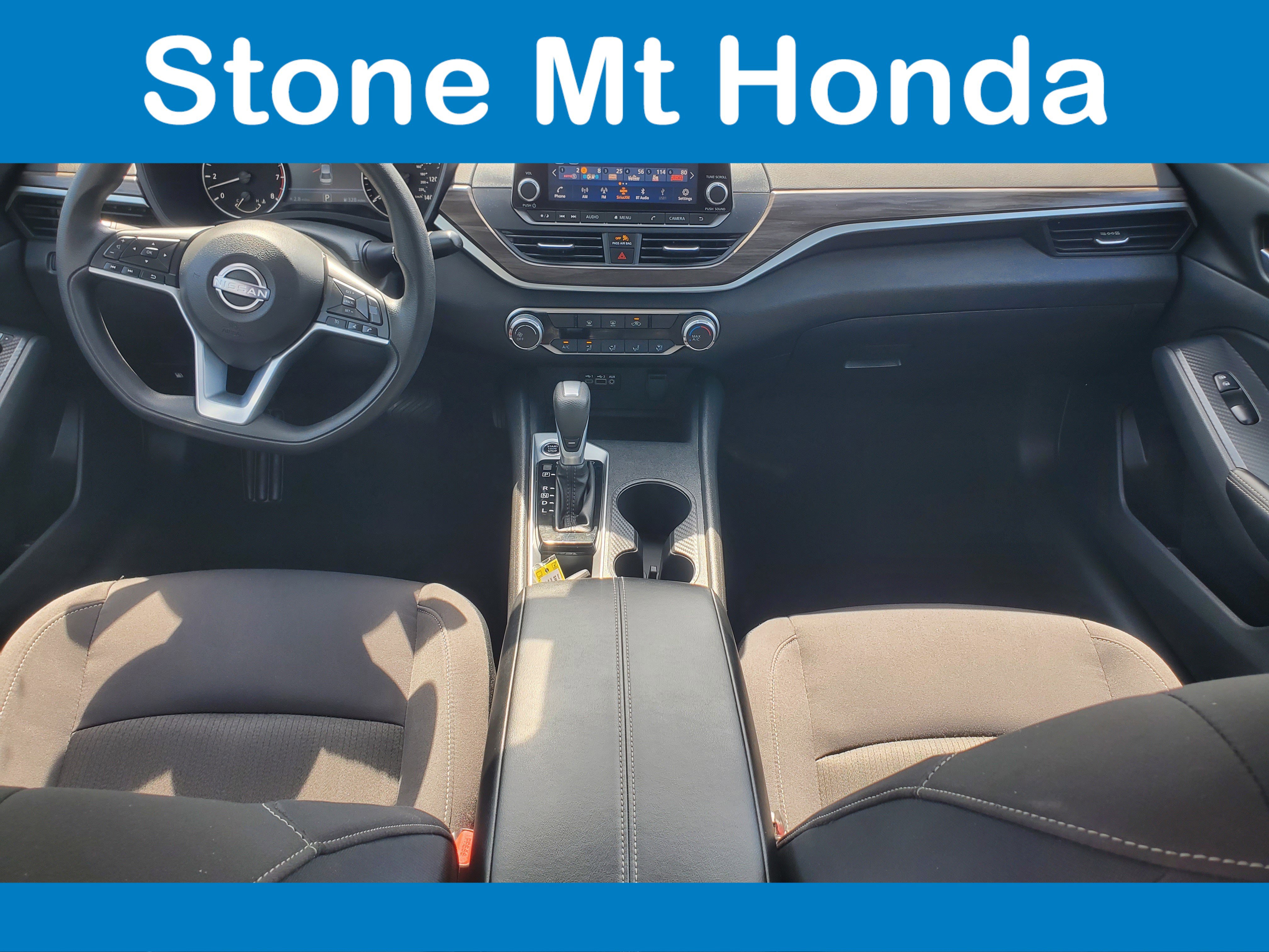 Used 2025 Nissan Altima 2.5 SV FWD image 14