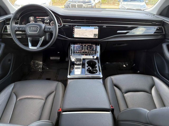 Used 2023 Audi Q8 Prestige image 13