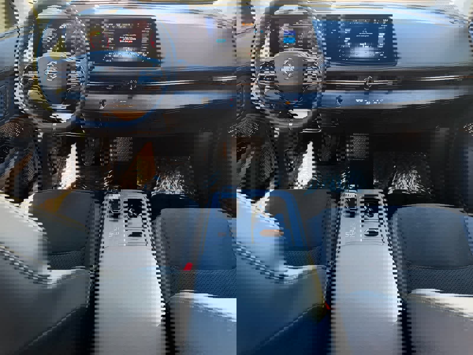 Certified 2025 Nissan Ariya ENGAGE image 17