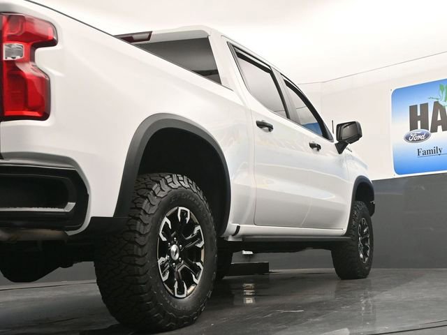 Used 2025 Chevrolet Silverado 1500 ZR2 image 20
