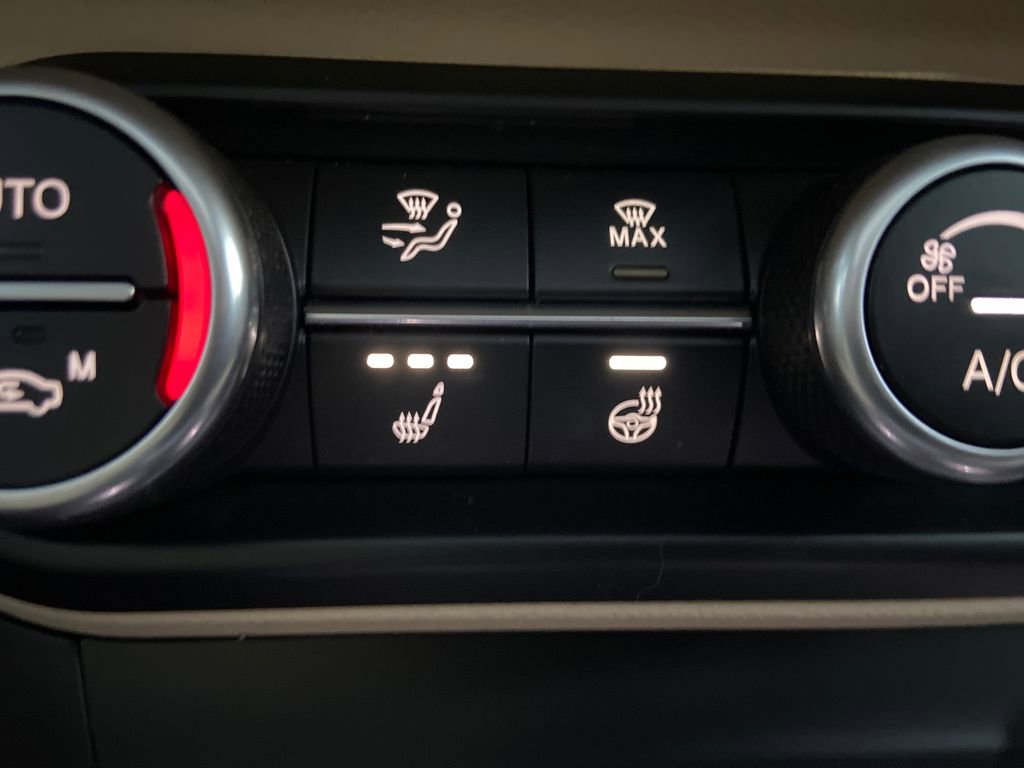 Used 2023 Alfa Romeo Stelvio Ti Lusso w/ Quick Order Package 22X Lusso image 28