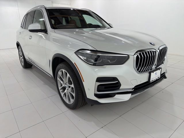 Certified 2023 BMW X5 xDrive40i w/ Premium Package image 7