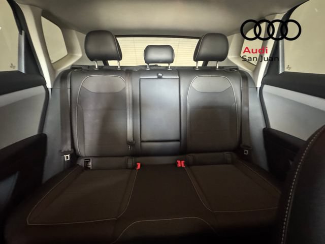 Used 2023 Volkswagen Taos SE FWD image 15