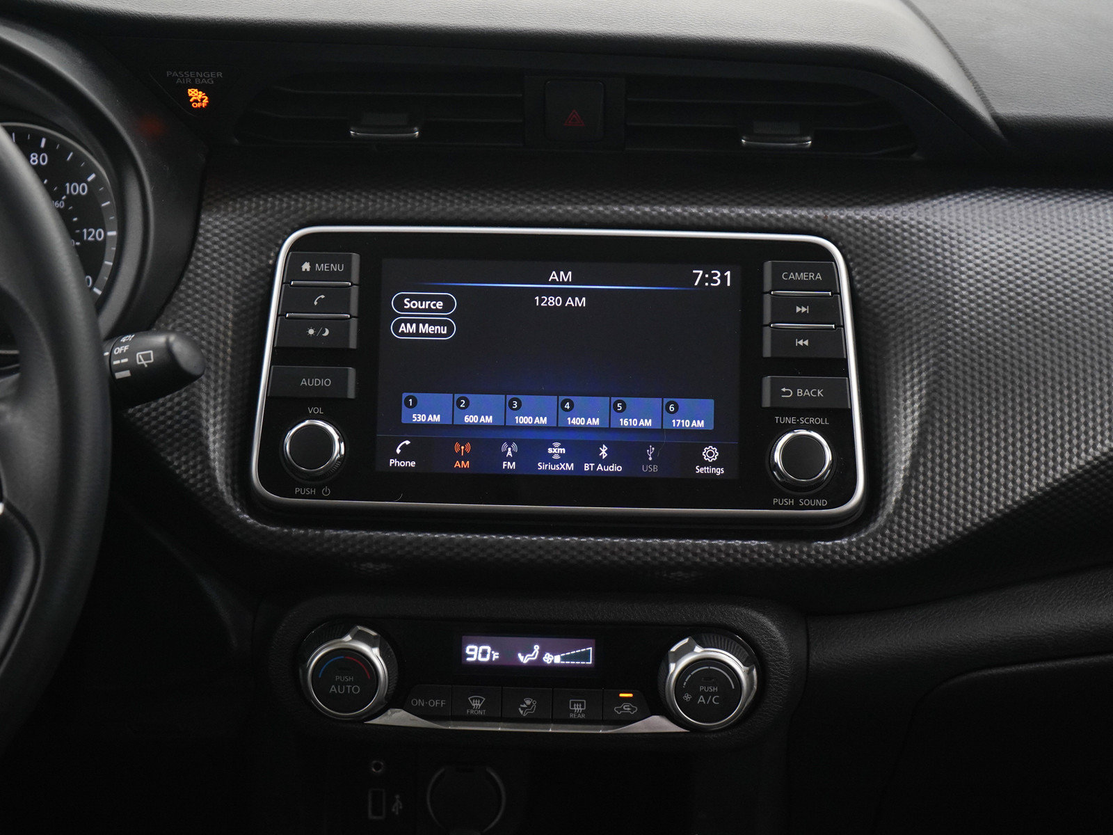 Used 2019 Nissan Kicks SV FWD image 15
