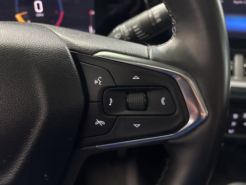 Used 2024 Chevrolet Trax ACTIV w/ Sunroof Package FWD image 38