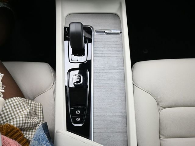 New 2026 Volvo V60 B5 Cross Country Plus w/ Protection Package Premier image 15