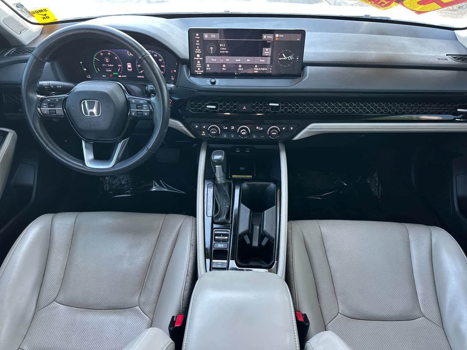 Used 2023 Honda Accord Touring image 4
