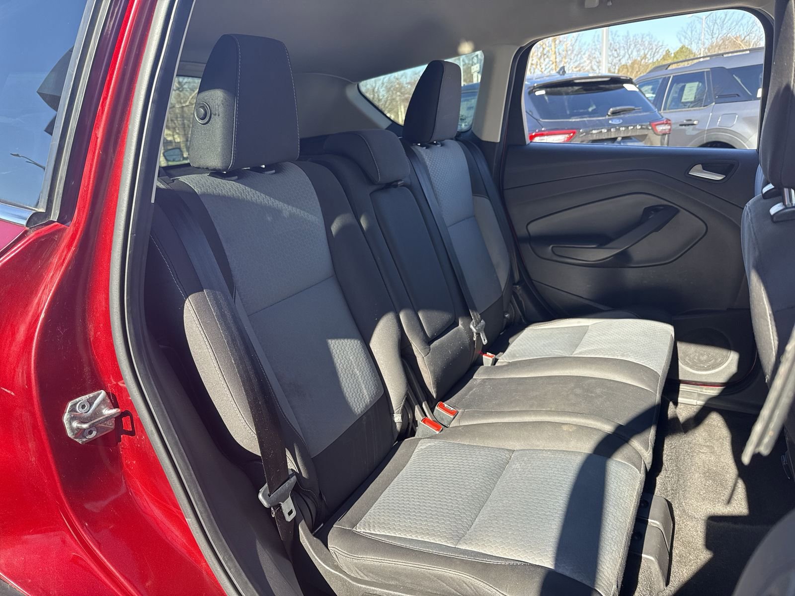 Used 2018 Ford Escape SE image 19