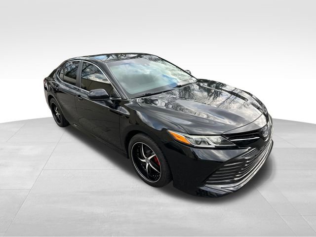 Used 2018 Toyota Camry L image 7
