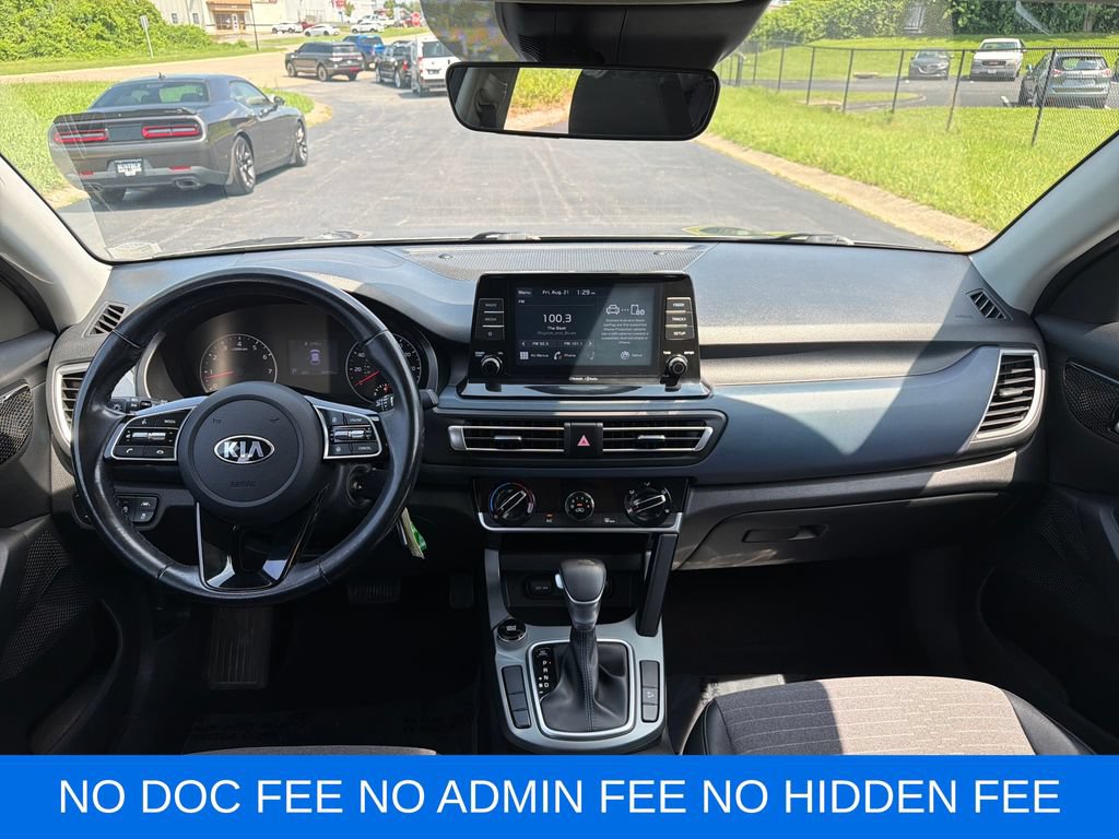 Used 2021 Kia Seltos S FWD image 14