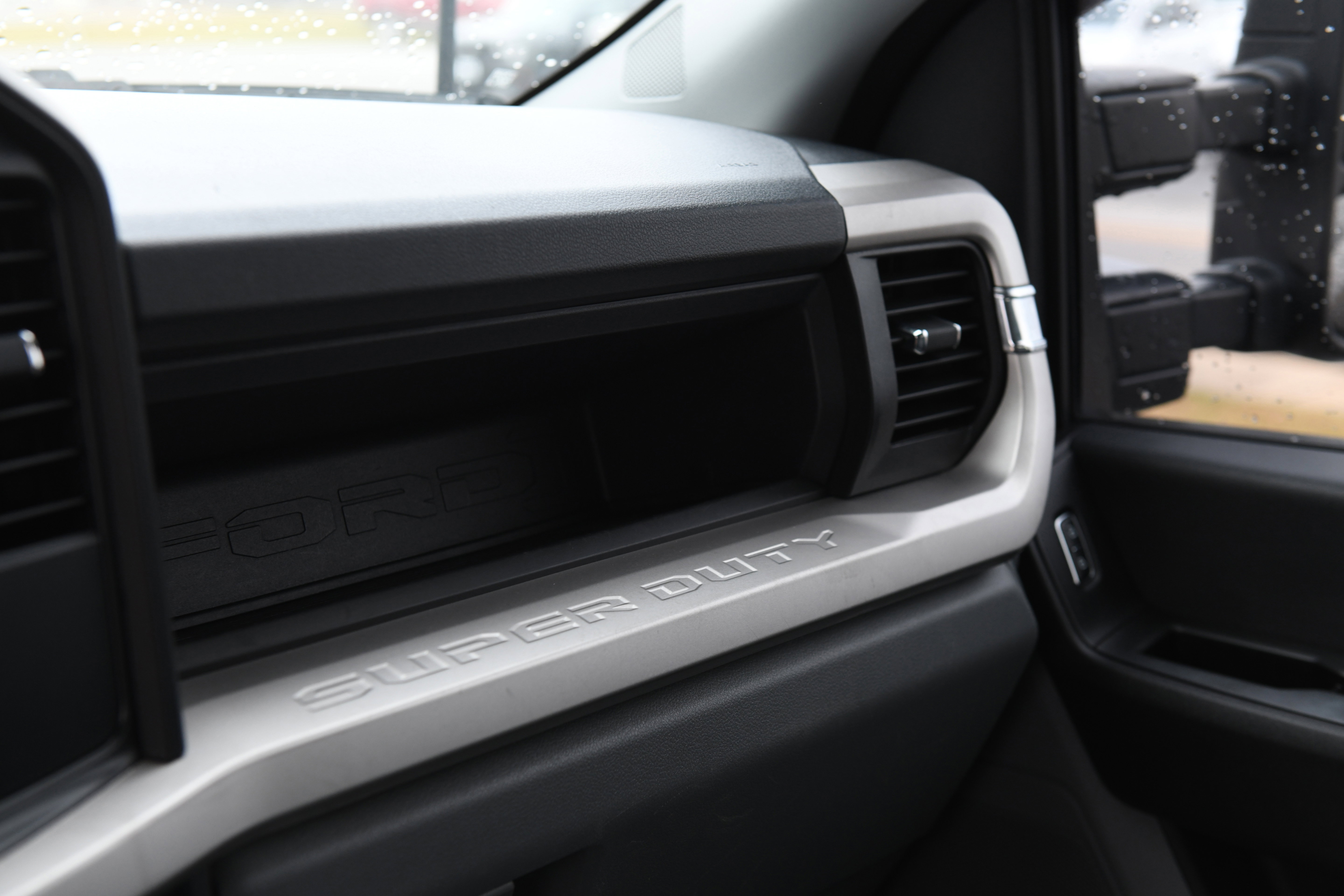 Used 2023 Ford F250 XL w/ XL Off-Road Package image 39