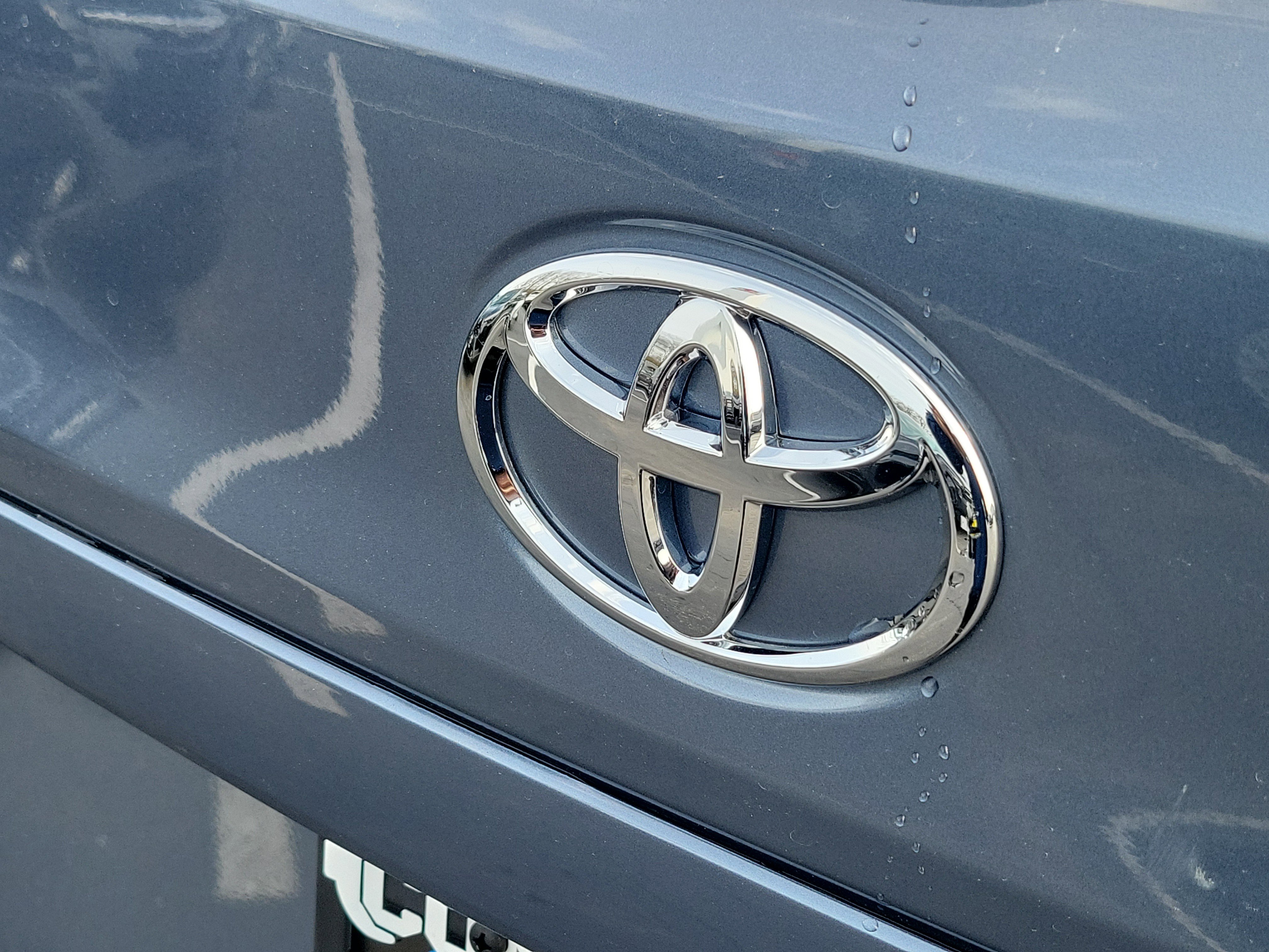 New 2026 Toyota Corolla Cross XLE image 7