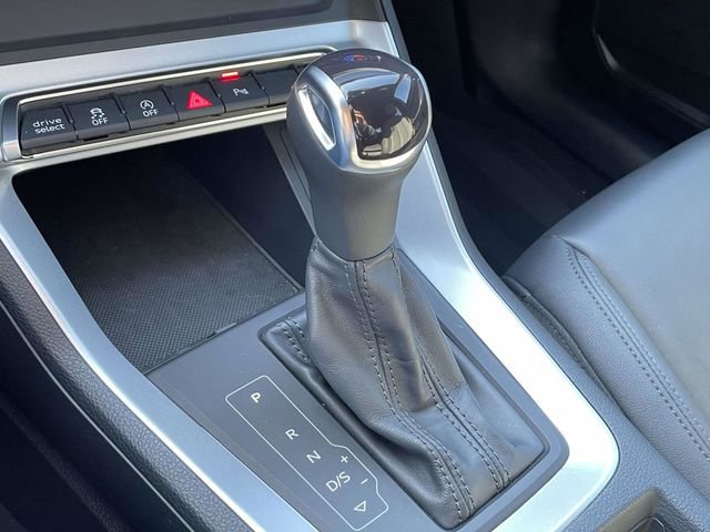 Used 2025 Audi Q3 2.0T Premium image 28