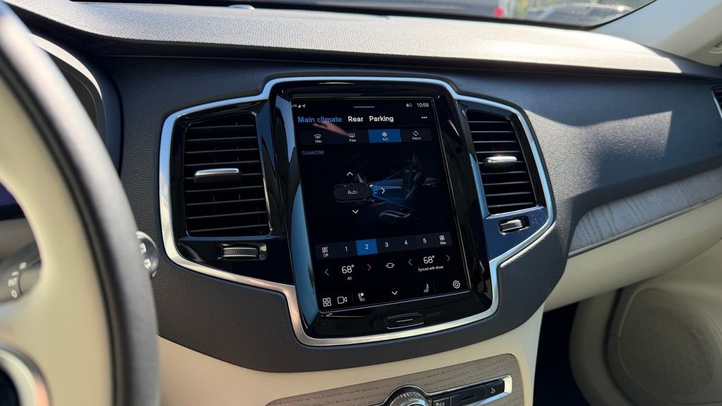 Used 2025 Volvo XC90 T8 Plus w/ Protection Package image 11