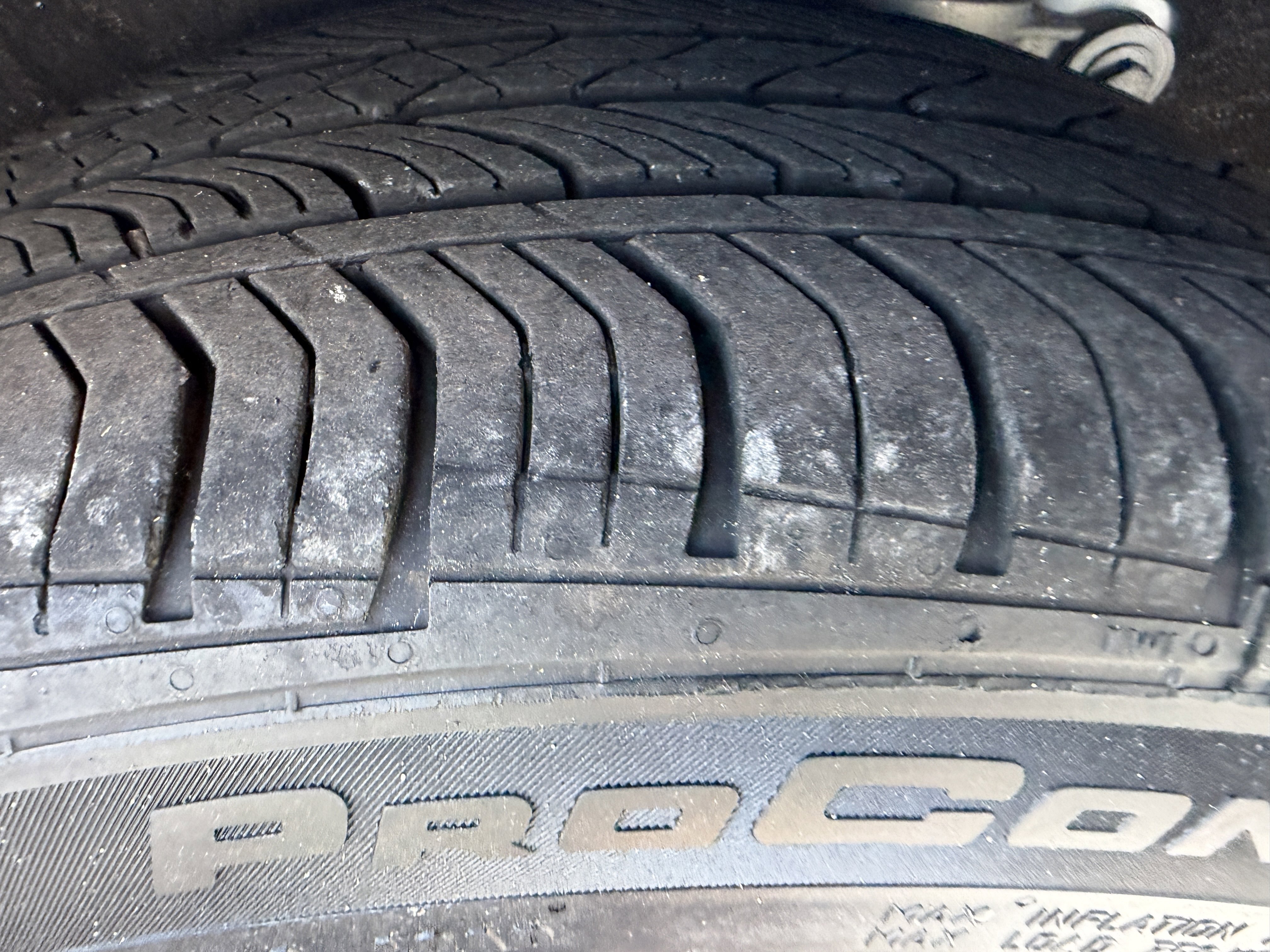 Certified 2025 Volvo S60 B5 Core image 33