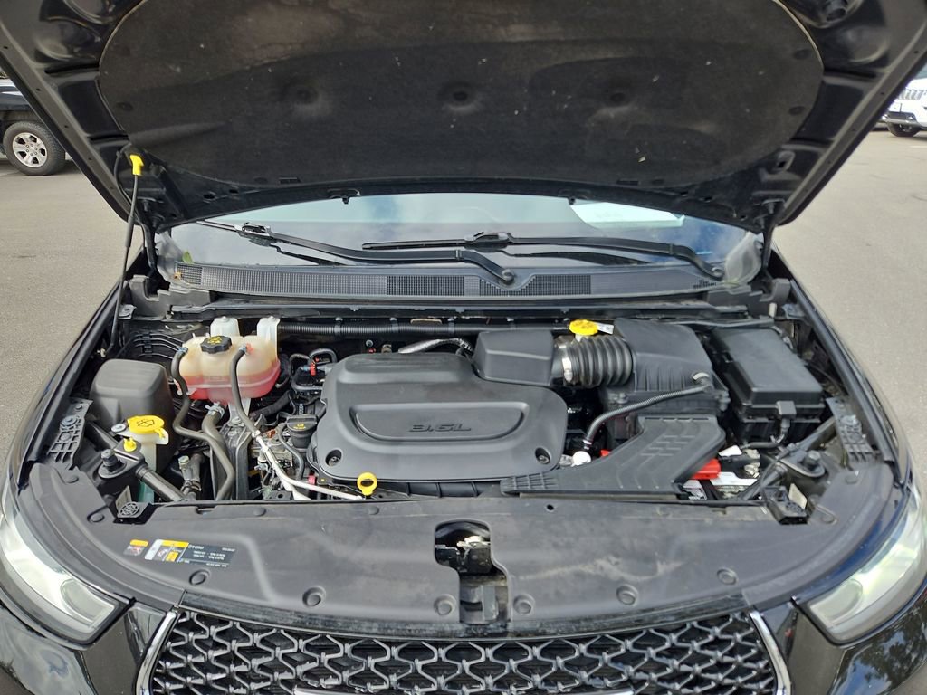 Used 2023 Chrysler Pacifica Touring-L image 35