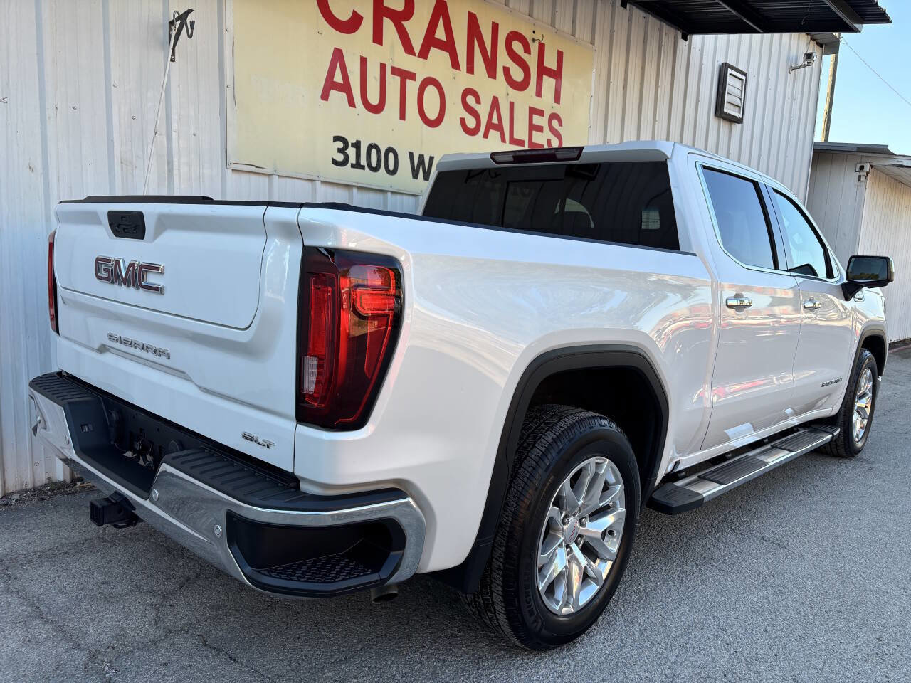 Used 2021 GMC Sierra 1500 SLT image 3