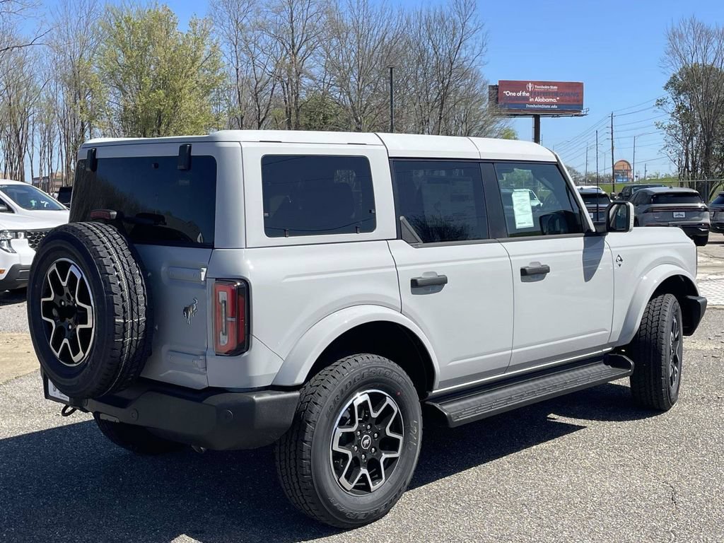 New 2026 Ford Bronco Outer Banks AWD/4WD image 3