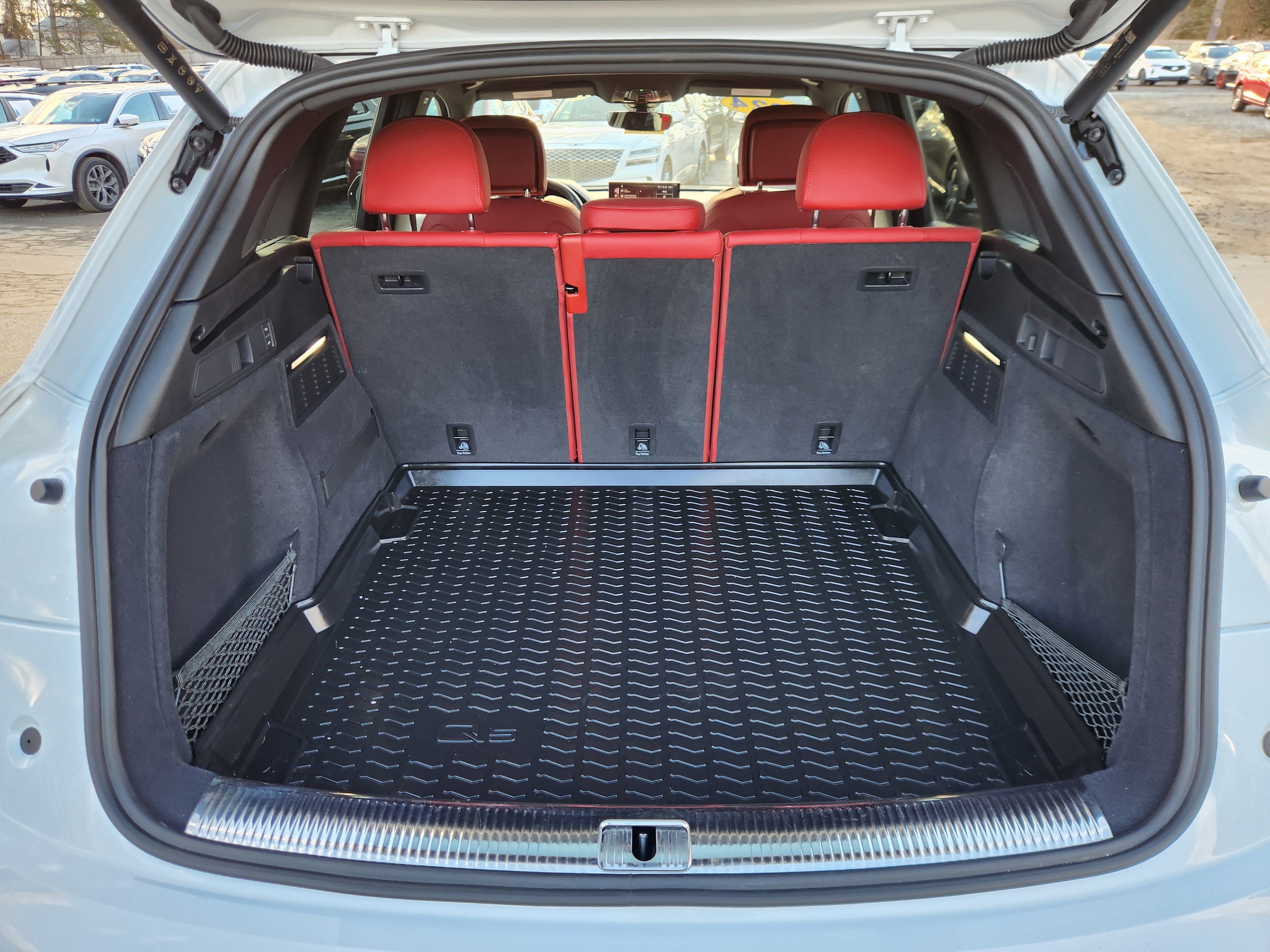 Used 2024 Audi SQ5 Prestige image 20