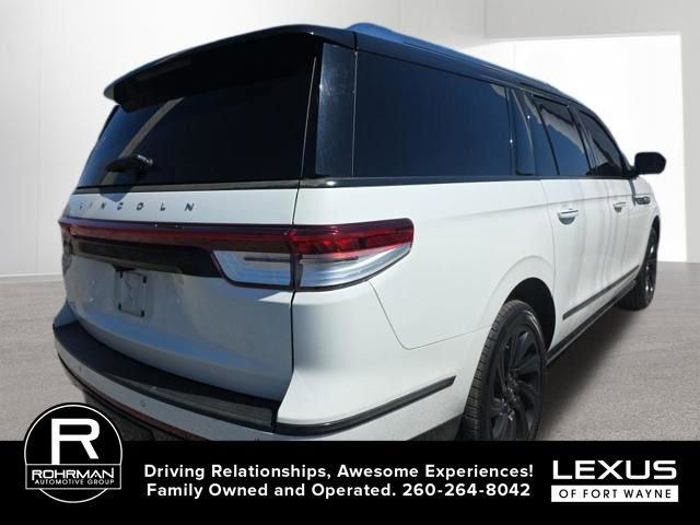 Used 2022 Lincoln Navigator L Reserve AWD/4WD image 5