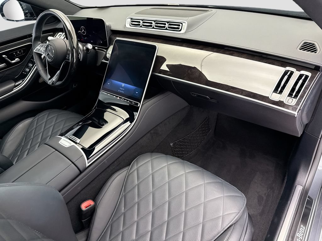 Certified 2025 Mercedes-Benz S 580 4MATIC Sedan image 16