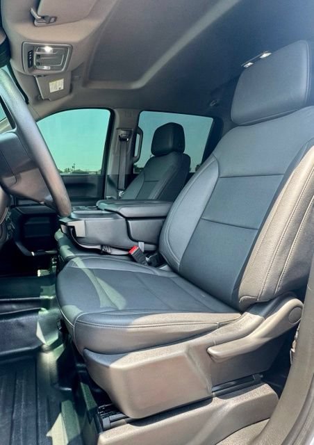 Used 2025 Chevrolet Silverado 3500 W/T AWD/4WD image 15