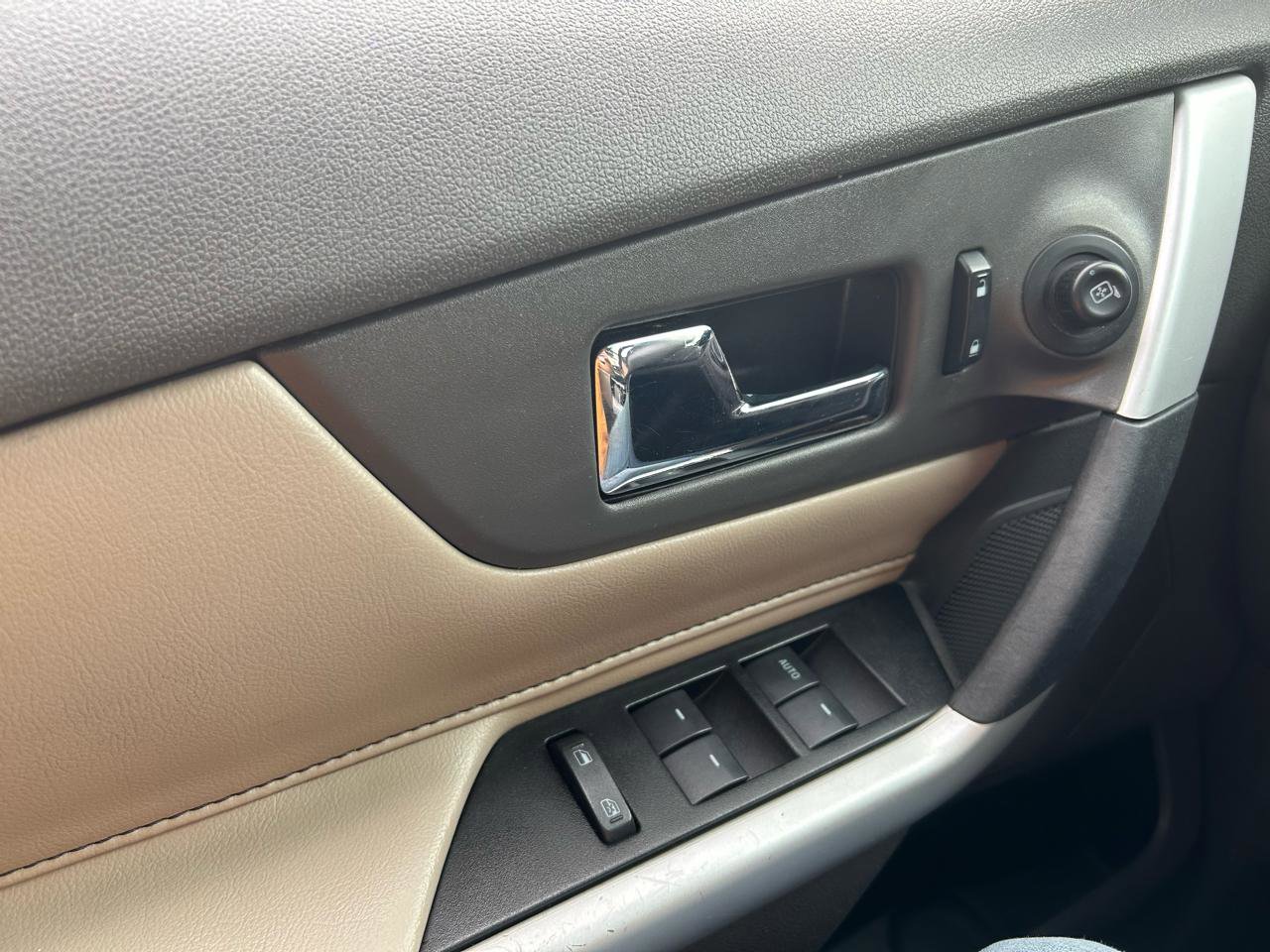 Used 2013 Ford Edge Limited w/ Vision Pkg image 27