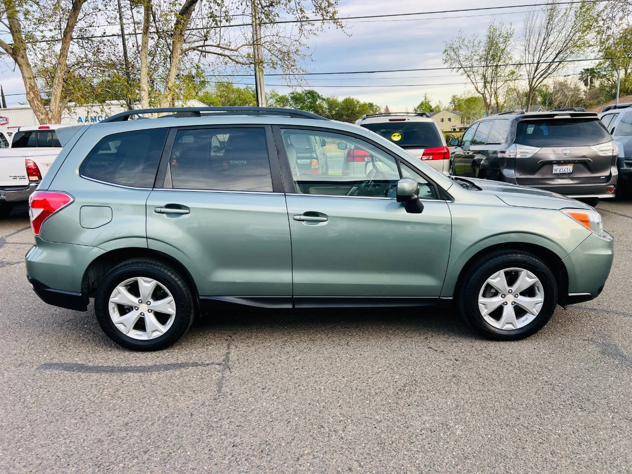 Used 2015 Subaru Forester 2.5i Limited image 6