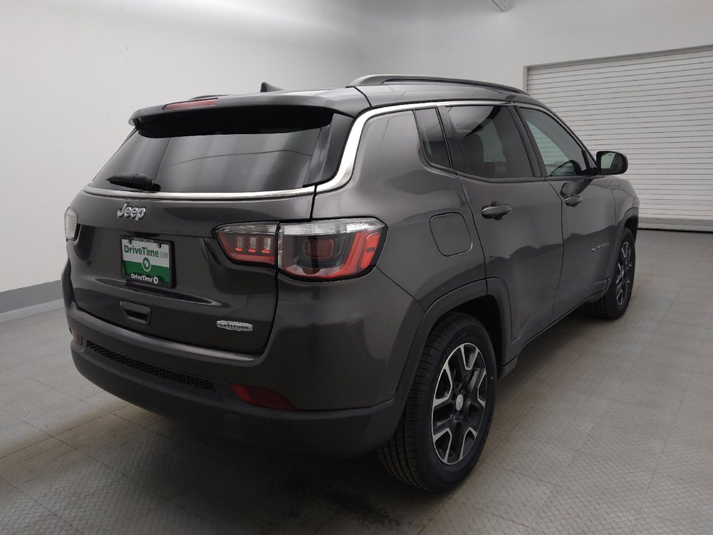 Used 2022 Jeep Compass Latitude FWD image 9