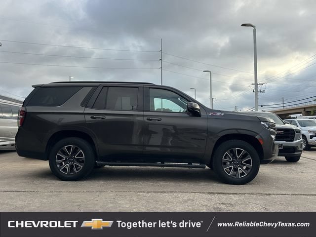 Used 2021 Chevrolet Tahoe Z71 w/ Luxury Package AWD/4WD image 2