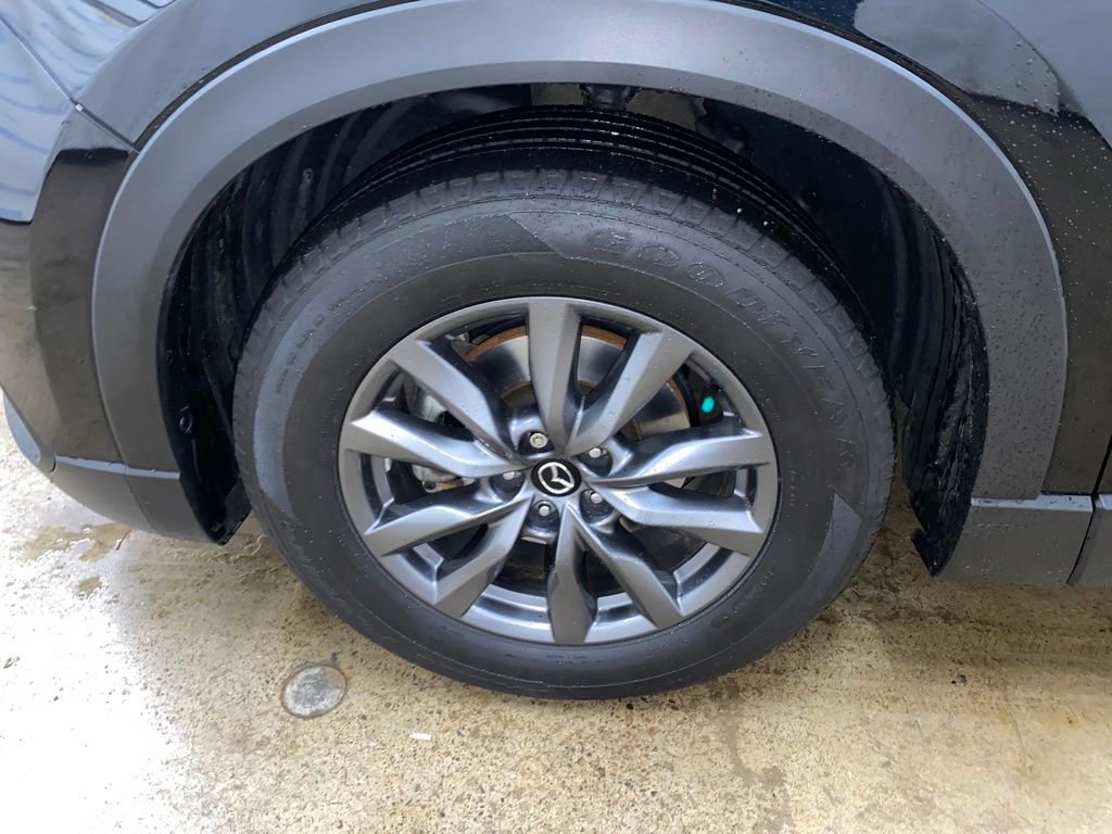 Used 2023 MAZDA CX-9 Touring image 18