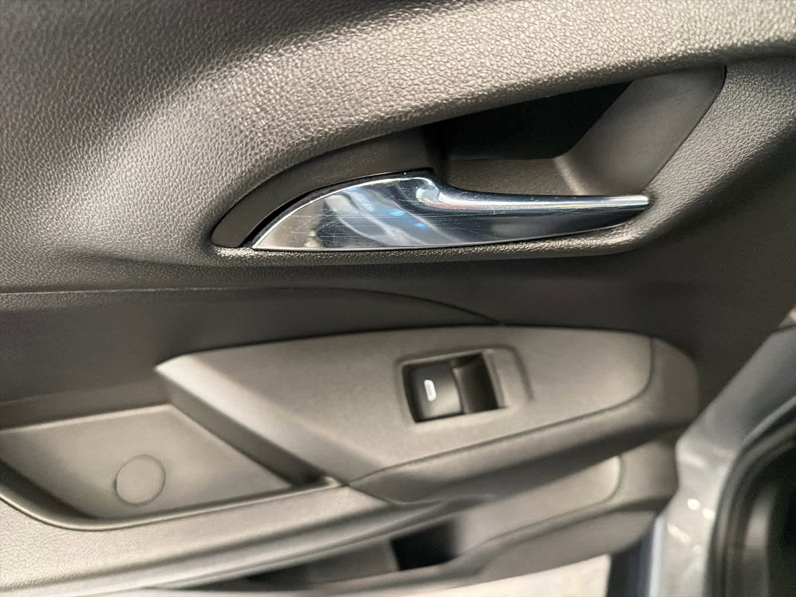 Used 2024 Chevrolet Trax LT image 23